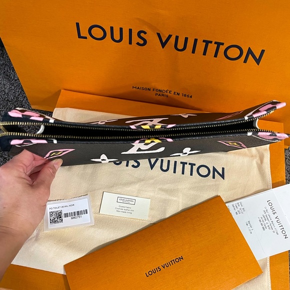 🖤💗LV Louis Vuitton toiletry 26 pouch purse handbag🖤🤍💖♠️ - Picture 6 of 11